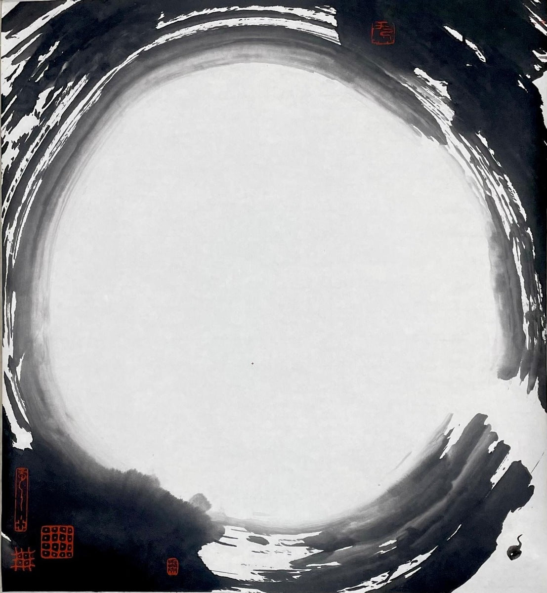 Emptiness, Yet Full 是空非空